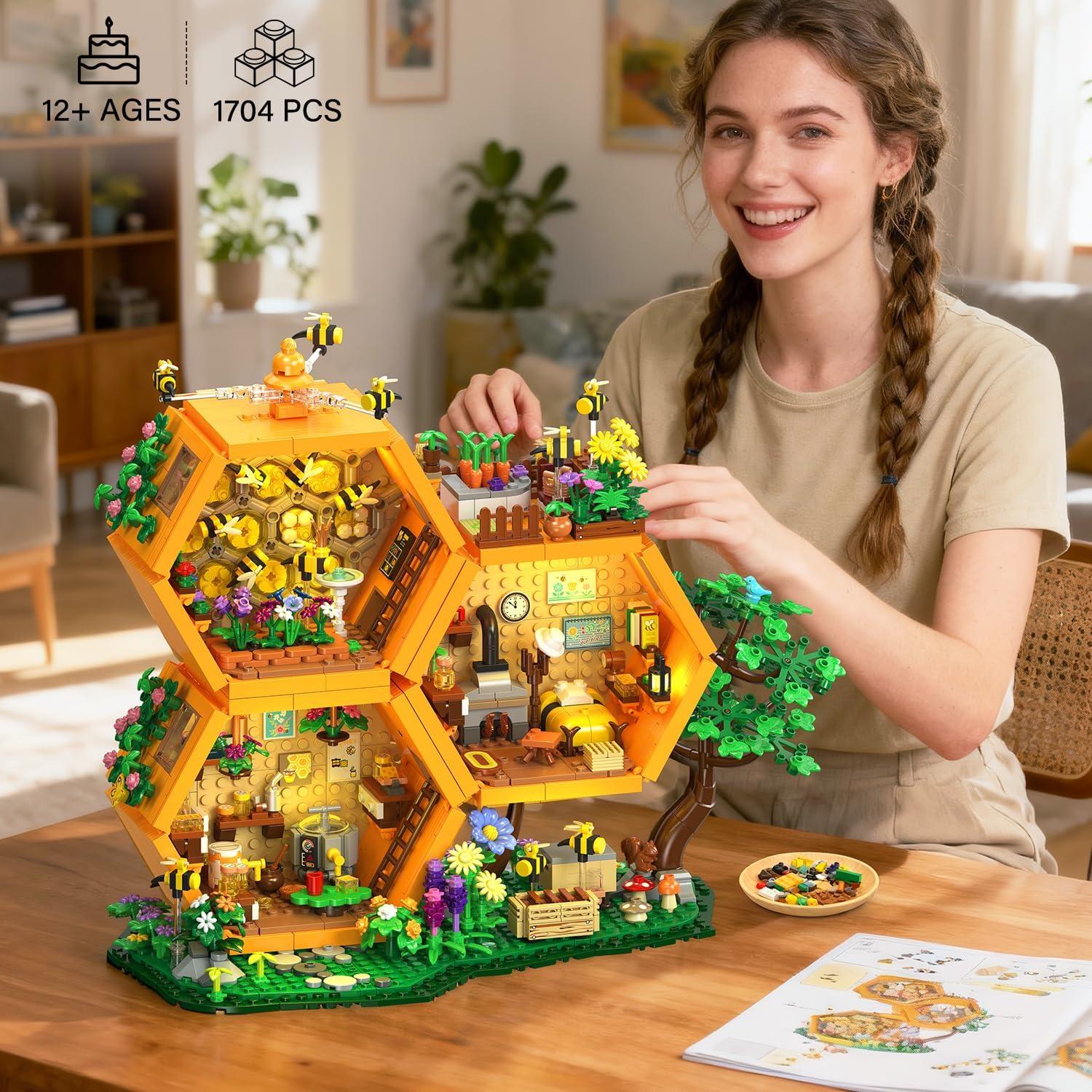 Bee Farm House Building Set with Light